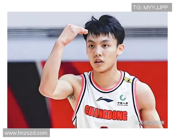 徐杰：从青涩少年到篮球场上的闪耀明星之路